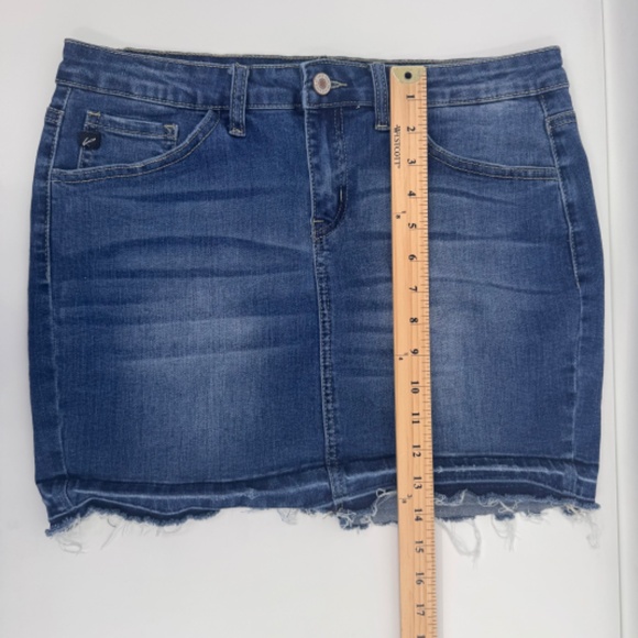 Kancan Jean Skirt Women 28 Blue Denim Short Mini Raw Fray Hem Stretch Med Wash - Picture 10 of 10